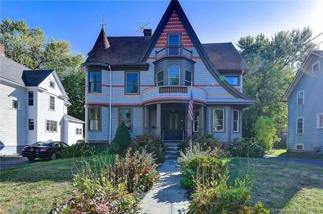 Building Photo - 186 Raymond Rd