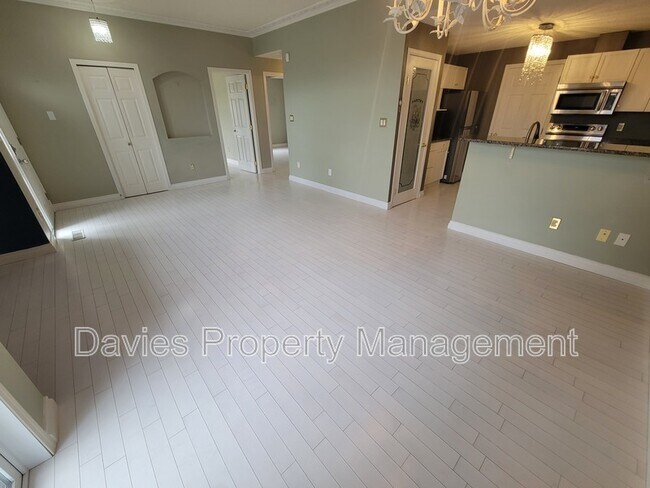 Photo du bâtiment - 1179 Summerside Dr SW