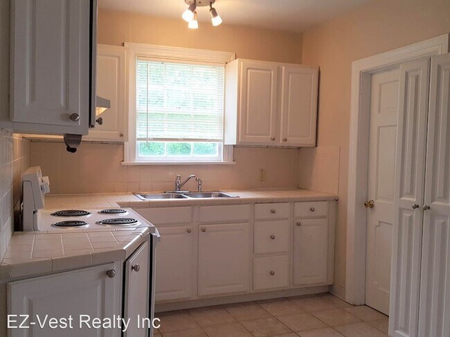 Foto del edificio - 2 br, 1 bath House - 312 71St St
