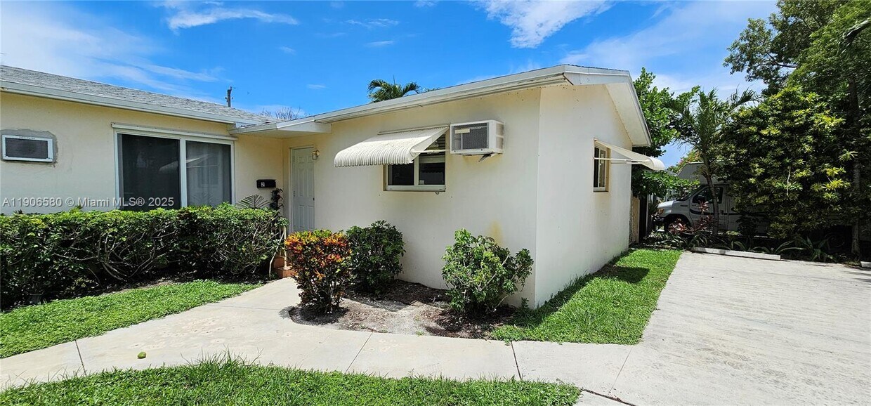 Foto principal - 1701 Shenandoah St