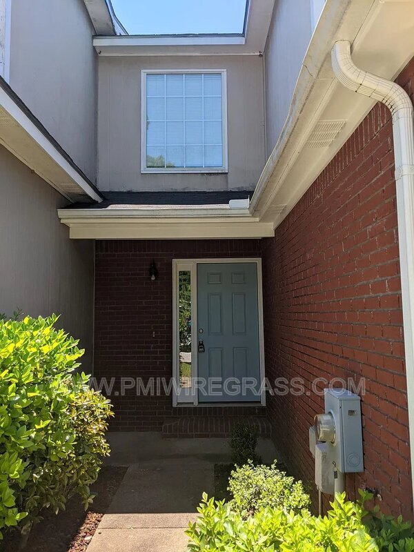Building Photo - 208 Foxchase Ln