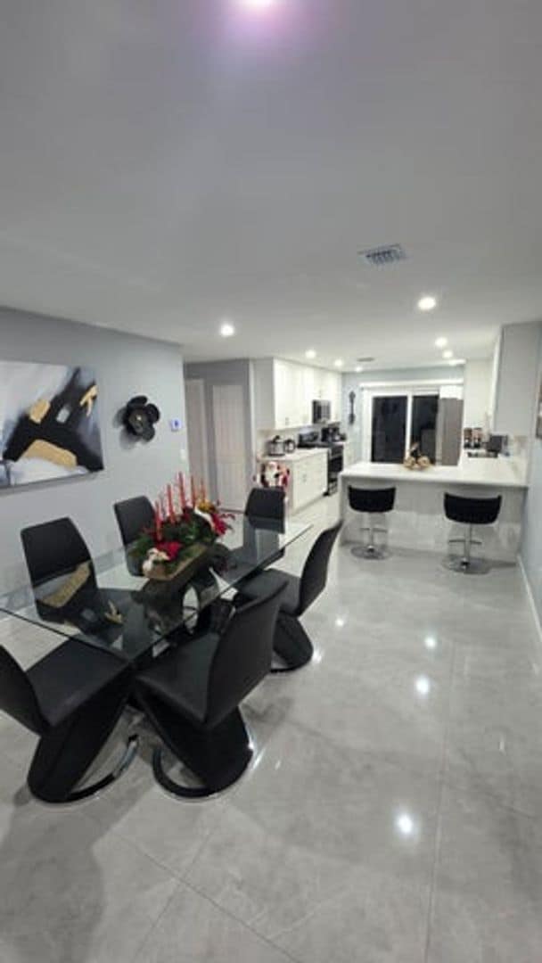 Building Photo - 131 Puffin Ct
