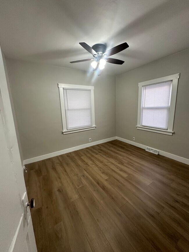 Foto del edificio - 2 Bed /1 Bath Bungalow