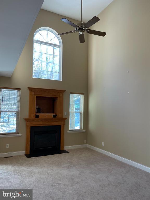 Building Photo - 154 Mountain View Dr