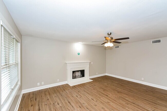 Building Photo - 948 Lavergne Ln