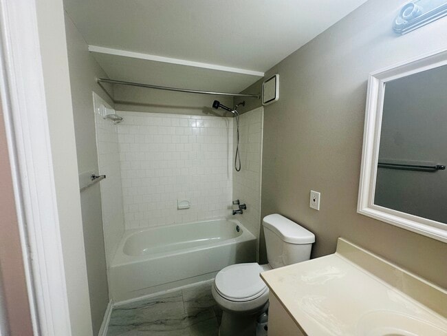 Building Photo - 7921 Brighton Way
