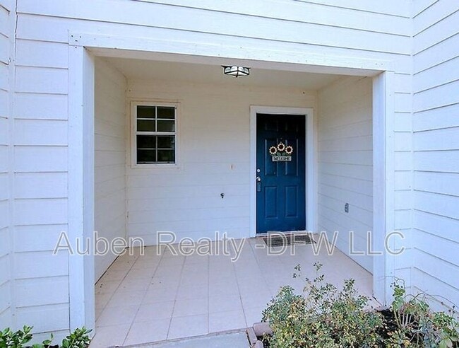 Building Photo - 12649 Bay Ave