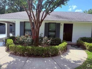 Building Photo - 4320 Bluebonnet Rd