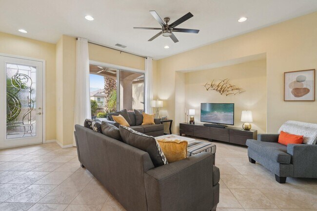 Building Photo - 80570 Hoylake Dr