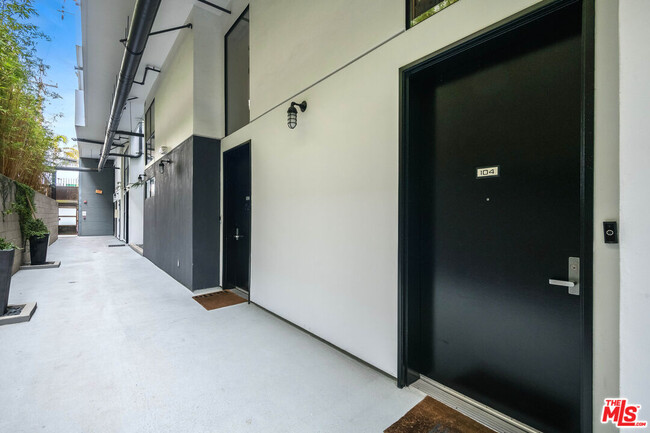 Foto del edificio - 4115 Glencoe Ave