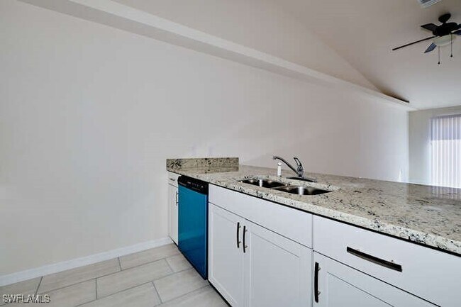 Building Photo - 1303 SE 8th Pl