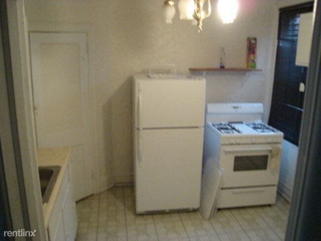 Foto del edificio - 61 N State Rd