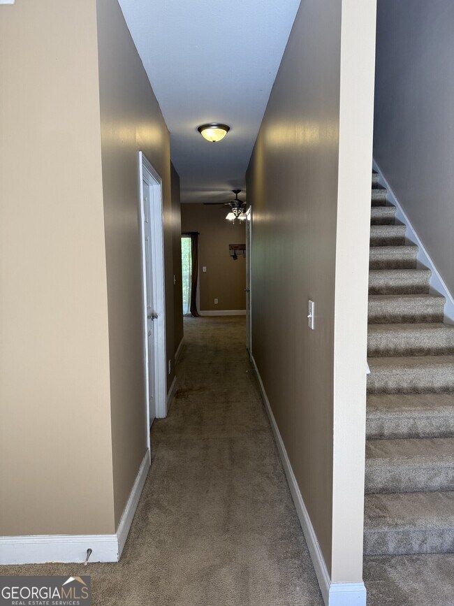 Foto del edificio - 235 Tower Commons Rd