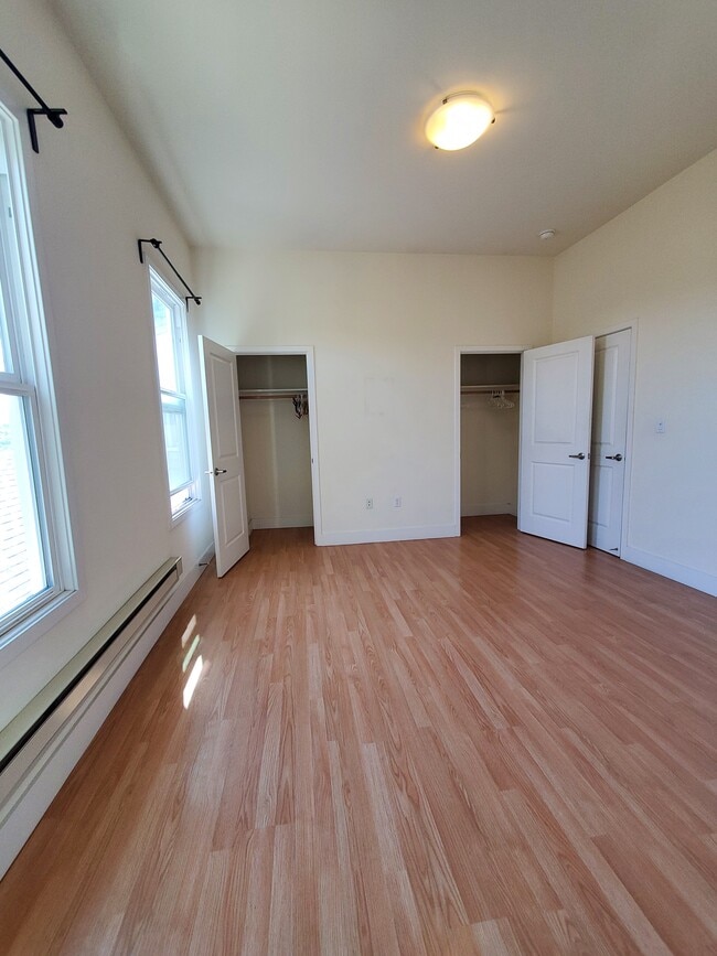 Master Bedroom - 1369 Rhode Island St