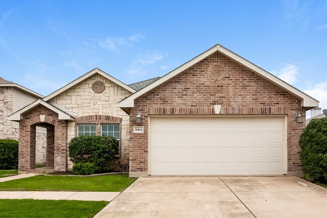 Building Photo - 16904 Fenwick Ct