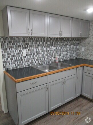 Building Photo - 47 S Sterley St