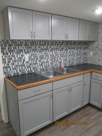 Building Photo - 47 S Sterley St