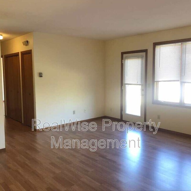 Building Photo - 203 N Wightman St