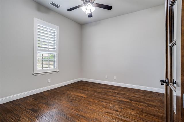 Building Photo - 1071 Jennala Dr