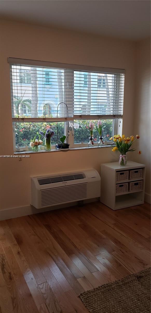 Foto del edificio - 745 13th St