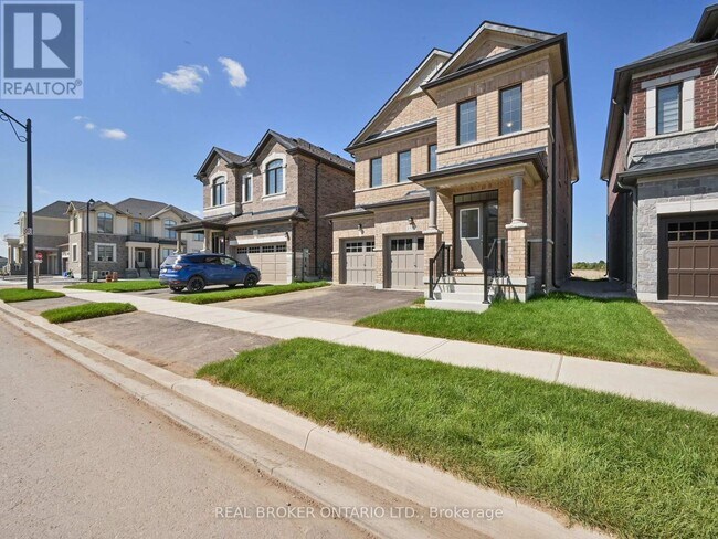 Building Photo - 1555 Severn Dr