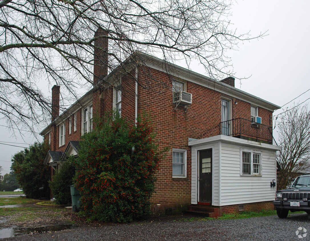 Building Photo - 508 S 1st Ave