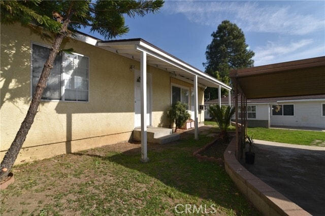 Building Photo - 1239 E Maplegrove St