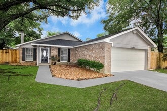 Building Photo - 22303 Acorn Chase Dr