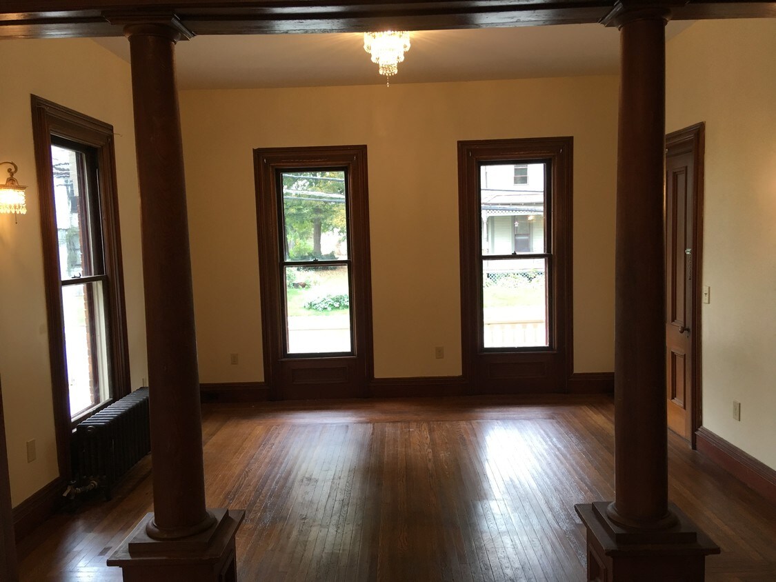 Foto principal - 169 Washington St