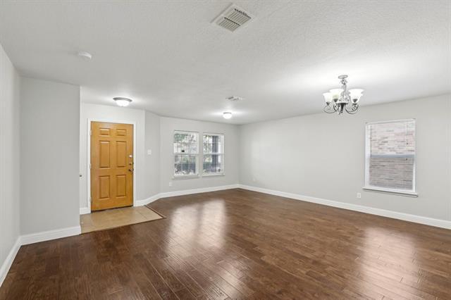Foto del edificio - 9897 Dartmouth Dr