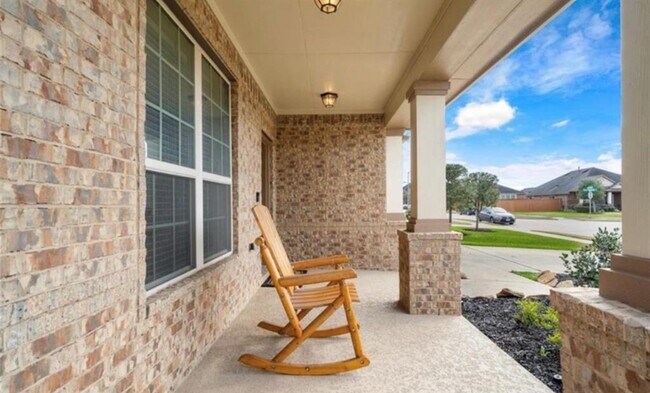 Foto del edificio - 8727 Seguin Cove Ln