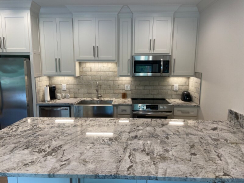 Foto principal - 97 Perth Dr