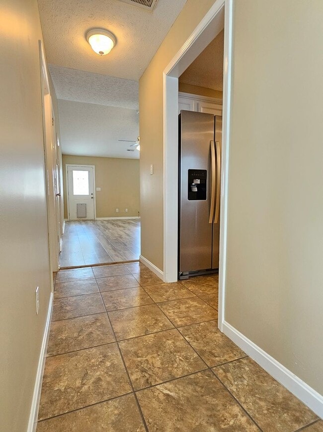 Building Photo - 101 McIntosh Dr