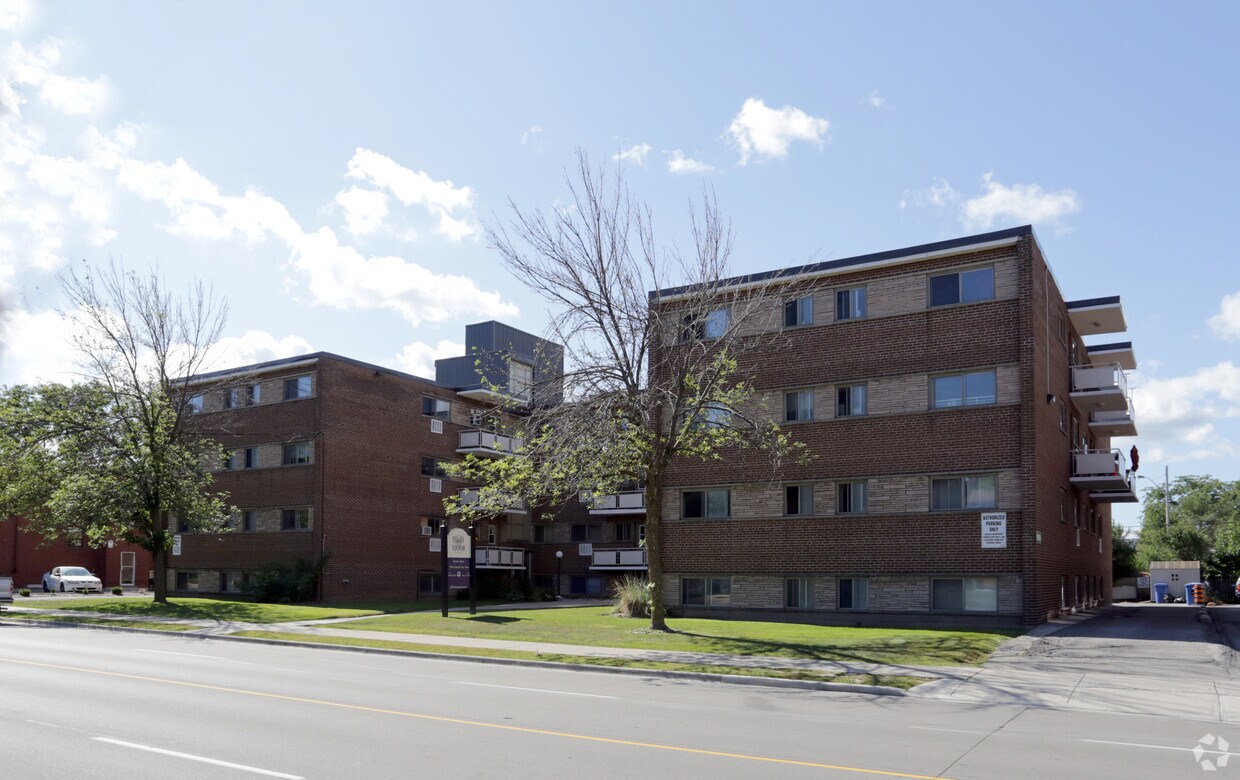 Helen Manor Apartments 1296 Fennell Ave E Hamilton, ON