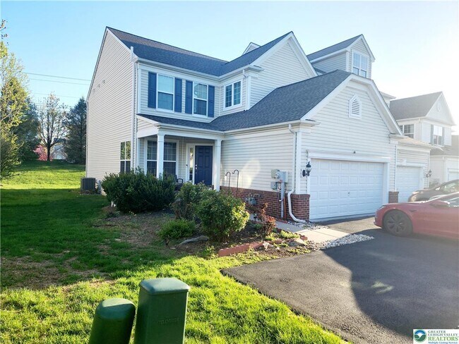 Foto del edificio - 8668 Mayfair Ct