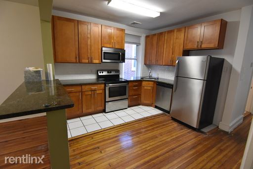 Building Photo - 236 S 46th St