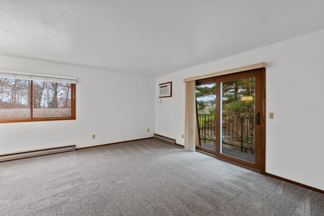 Building Photo - 516 Marshall Ct