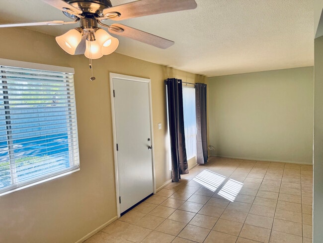 Foto del edificio - 1307 E Colter St