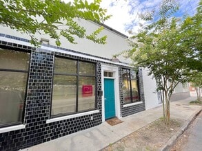 Building Photo - 1216 E Broad St
