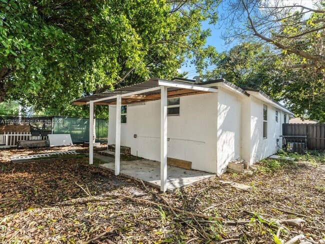 Foto del edificio - 1829 NW 62nd Terrace