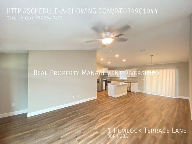 Building Photo - Custom Home - Desirable SE Ocala Neighborh...