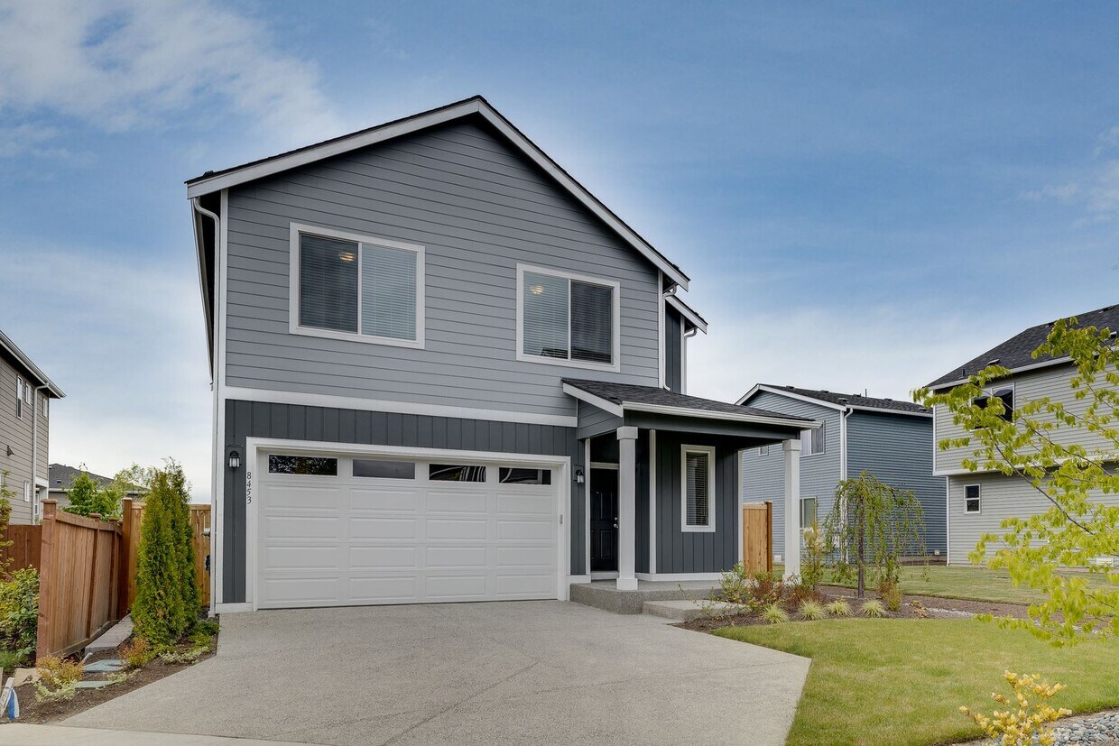 Foto principal - Brand New 4 Bed Home in Marysville!