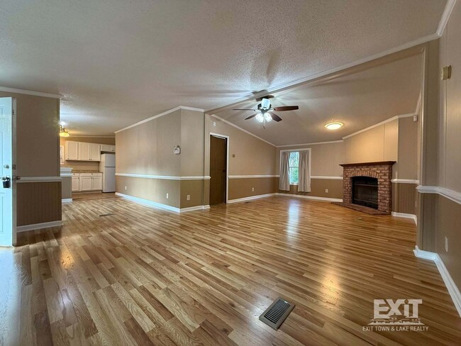 Foto del edificio - 3 Bedroom, 2 Bathroom Home in a Beautiful Country Setting