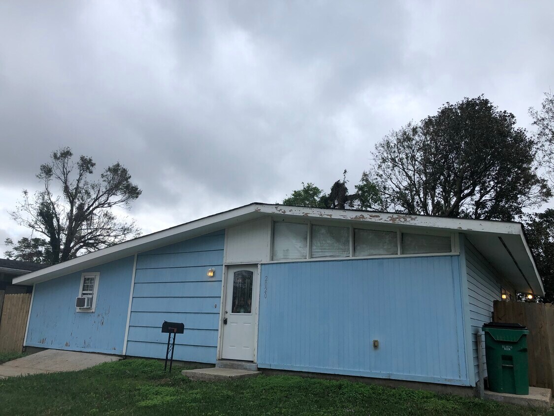 2020 Stumpf Blvd, Terrytown, LA 70056 House Rental in Terrytown, LA