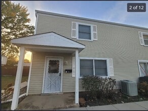 Building Photo - 189 Robert Ct