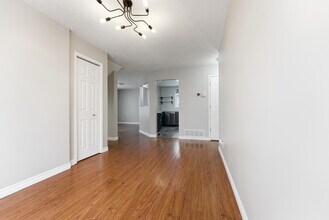 Building Photo - 24 Loraine Ave