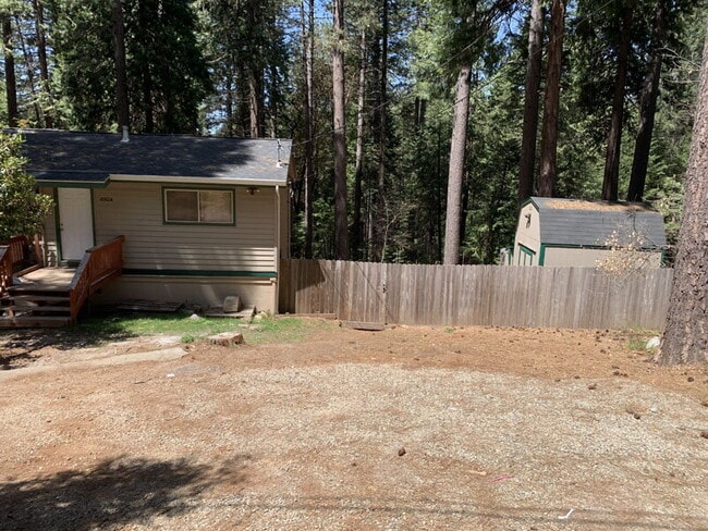 Building Photo - 3 bedroom 2 bathroom home near Sly Park Lake for rent!