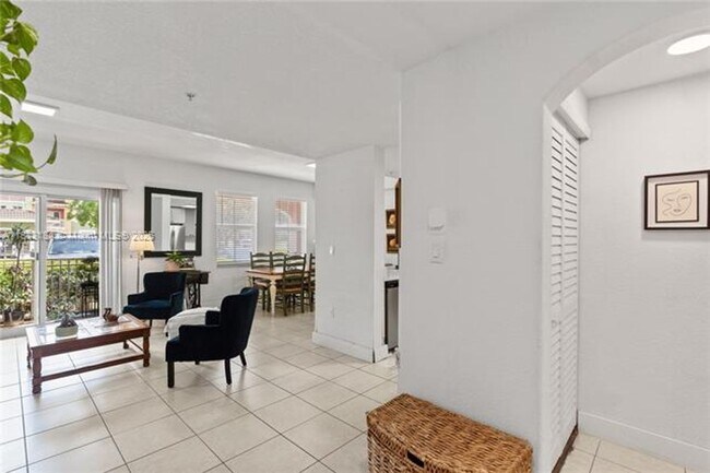 Foto del edificio - 11102 NW 83rd St