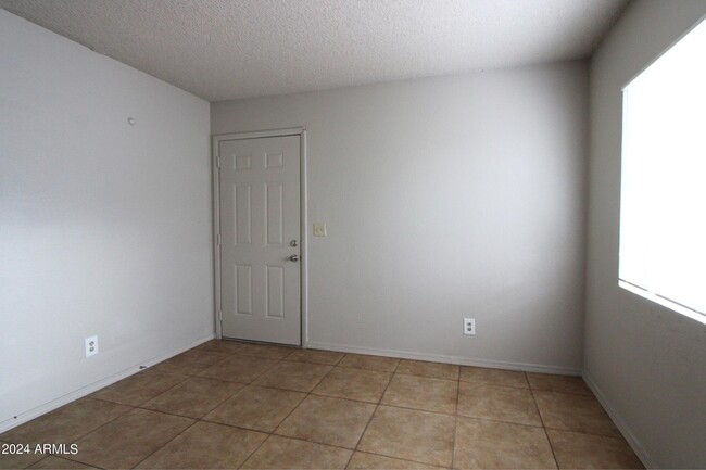 6440 E Alder Ave Unit 203, Mesa, AZ 85206 - Room for Rent in Mesa, AZ ...