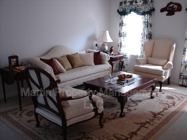 Foto del edificio - 43 Juniper St